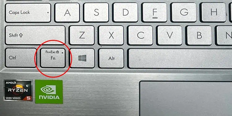 Jak používat klávesy Fn na notebooku - Mundo Geek