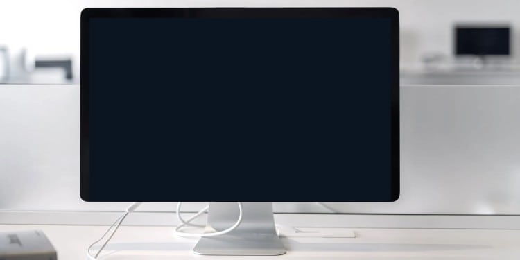 L'ordinateur s'allume mais l'écran est noir [Réparé]