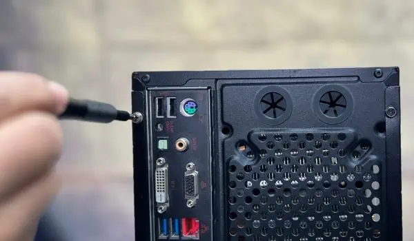 Comment insérer une carte SD sur PC (guide étape par étape) - Mundo Geek