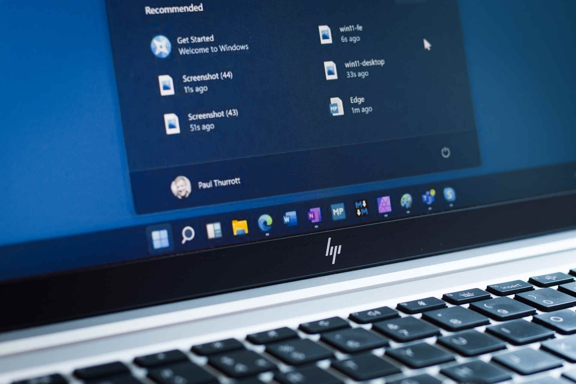 Cara memindahkan bar tugas ke monitor lain pada Windows 11