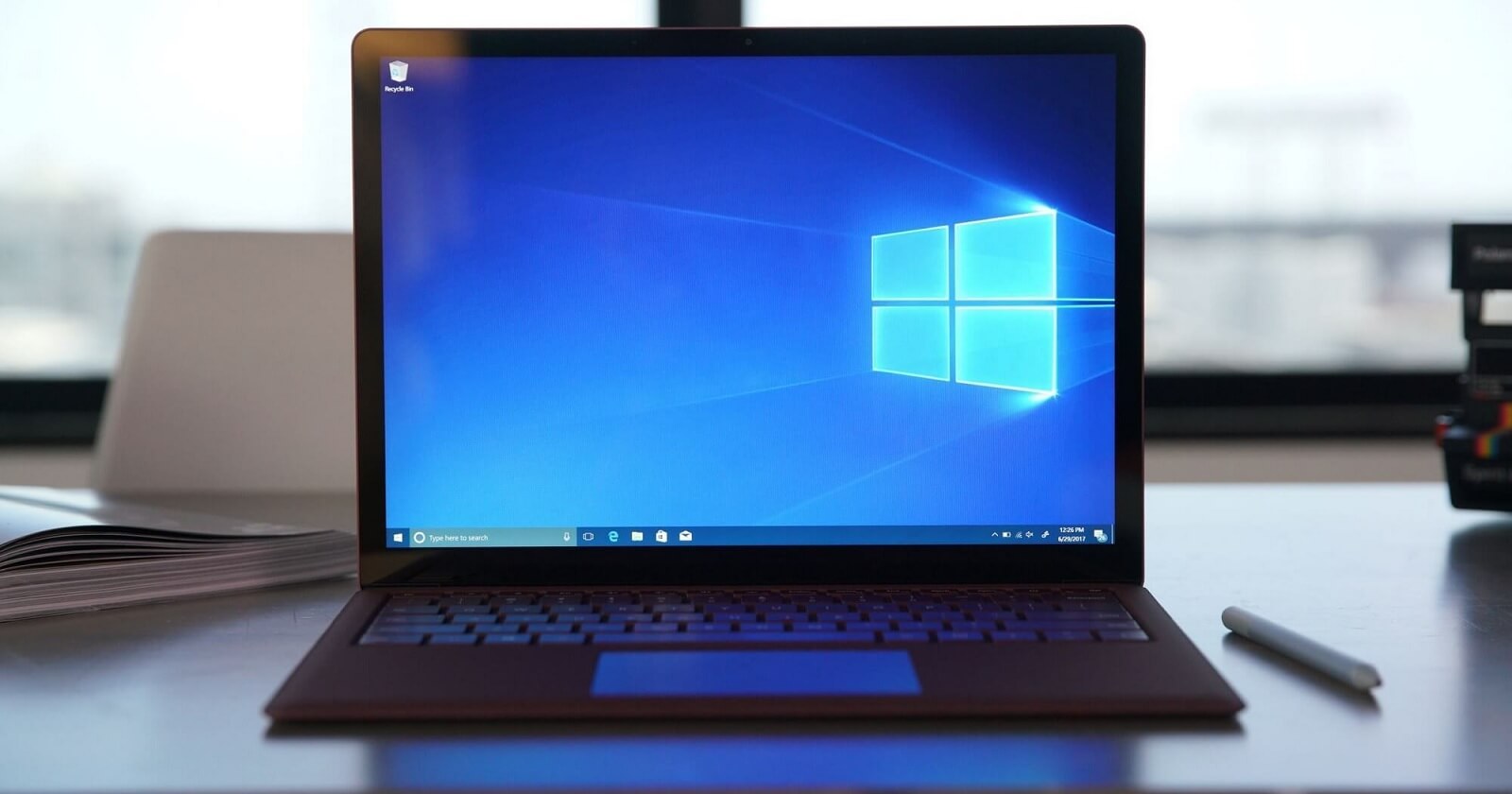 Microsoft confirma problemas en Windows 10 KB5045594, KB5044273 (actualización obligatoria)
