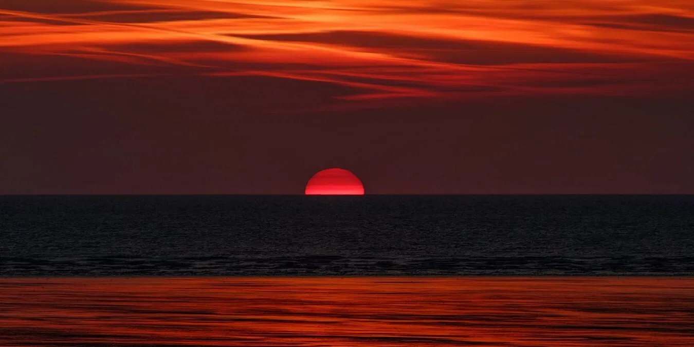 Cómo programar el modo oscuro para que se active al atardecer en Android