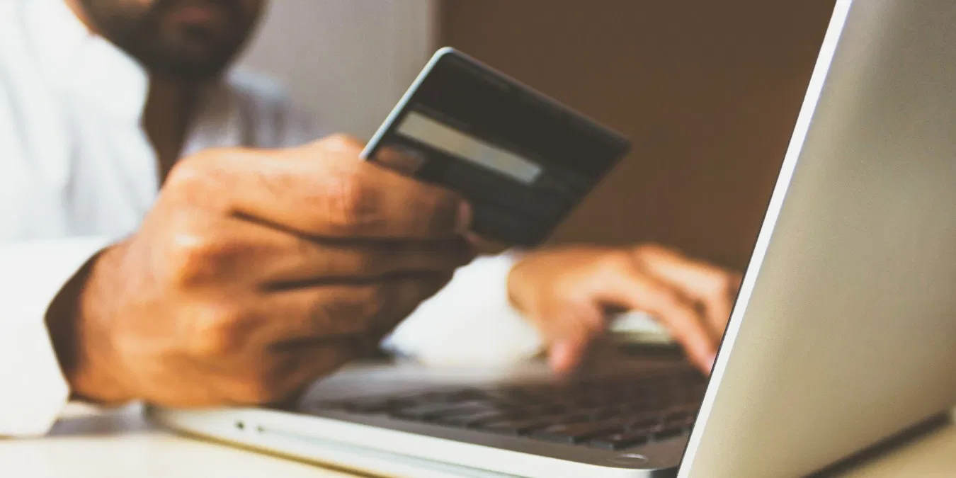 6 sitios web útiles de comparación de precios de computadoras