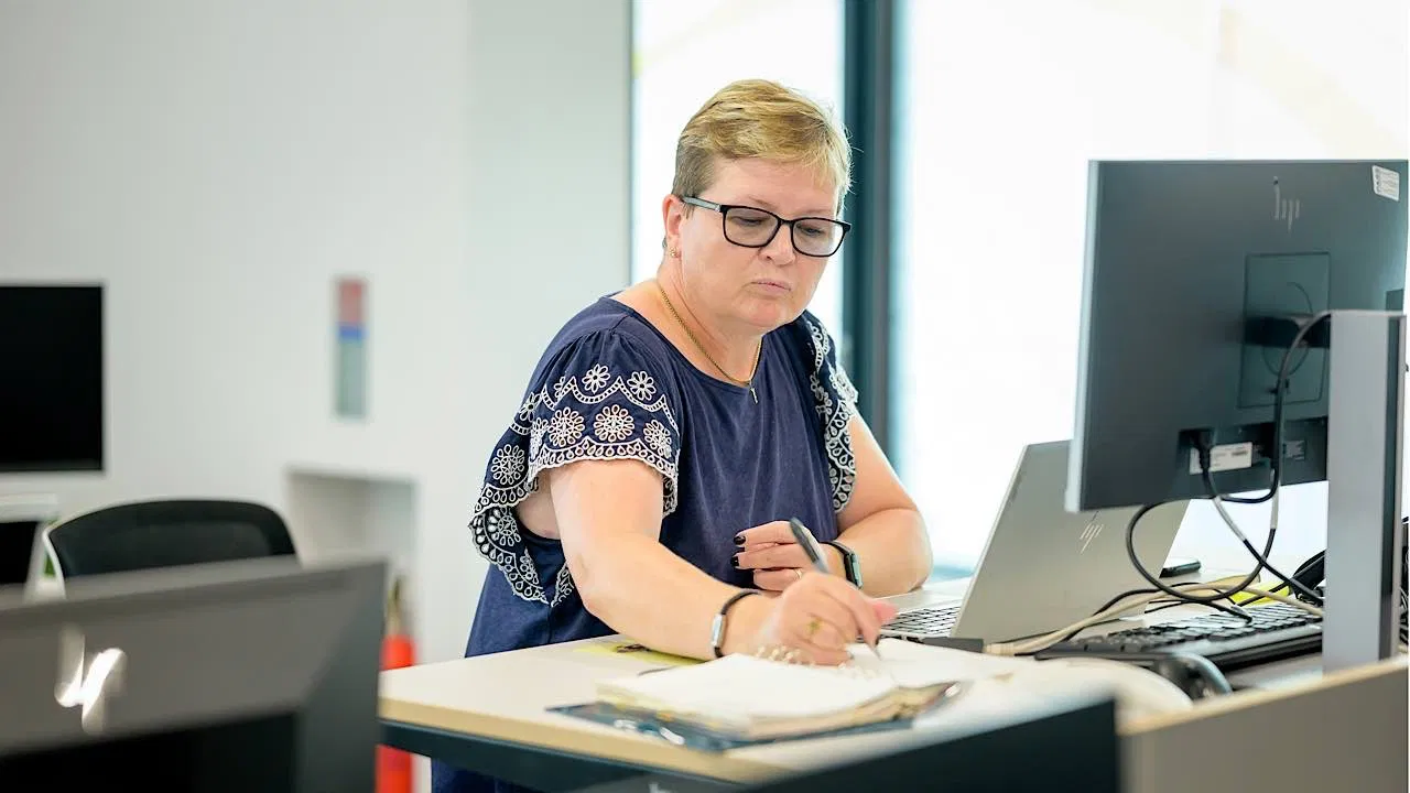 Ahorre 64% en Intuit QuickBooks Desktop Pro Plus