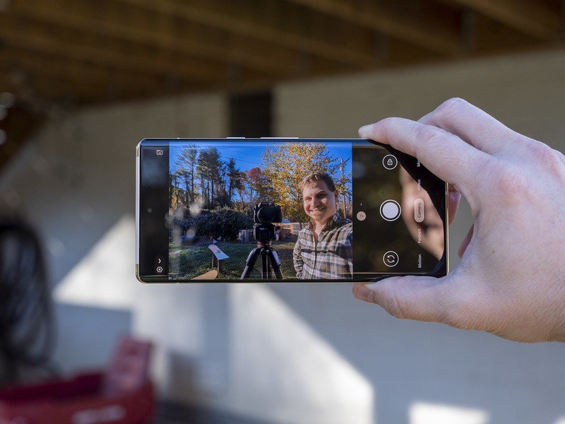 Hvordan ta ultrabrede selfies og frontvendt 4K-video på Google Pixel 6